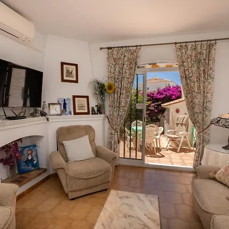 Pinos 2 Apartament *